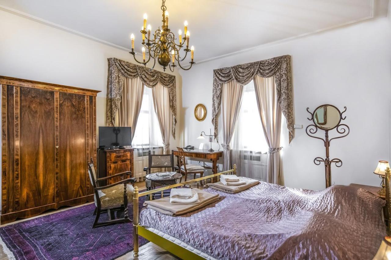 Academy Pension Budapest Exteriör bild