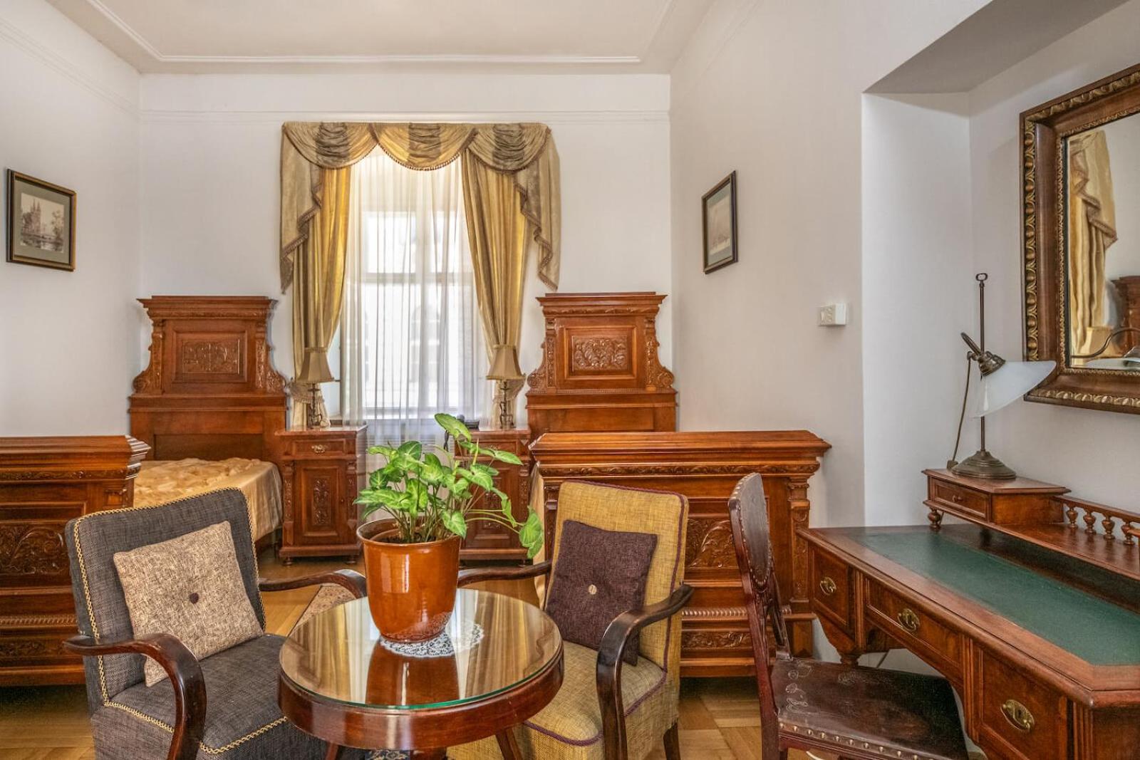 Academy Pension Budapest Exteriör bild
